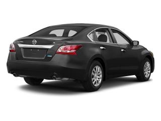 Used 2015 Nissan Altima in Mentor, Ohio