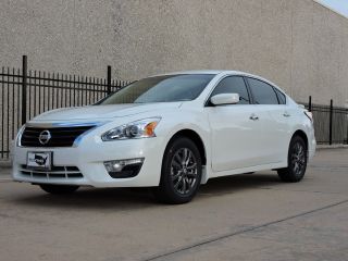 Used 2015 Nissan Altima S in Richardson, Texas