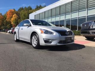 Used 2014 Nissan Altima S in West Simsbury, Connecticut