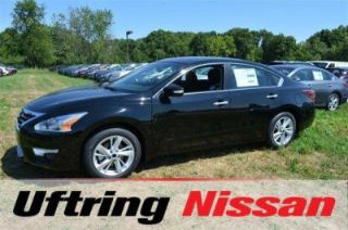 Used 2015 Nissan Altima SV in Peoria, Illinois