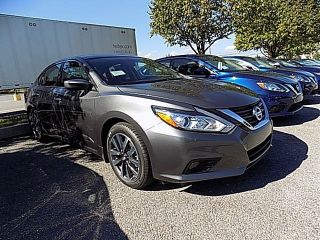 Used 2016 Nissan Altima SV in Mechanicsburg, Pennsylvania