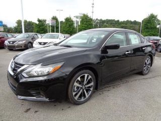 Used 2017 Nissan Altima SR in Clarksville, Tennessee