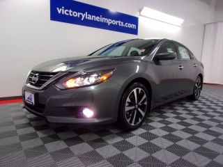 Used 2018 Nissan Altima SR in Appleton, Wisconsin