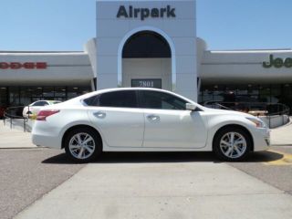 Used 2013 Nissan Altima SV in Scottsdale, Arizona