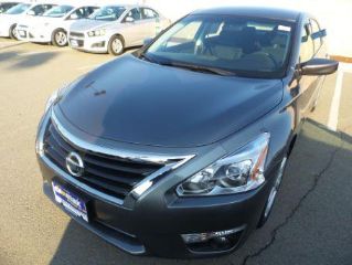 Used 2015 Nissan Altima in Fresno, California