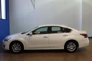 Used 2015 Nissan Altima in El Paso, Illinois