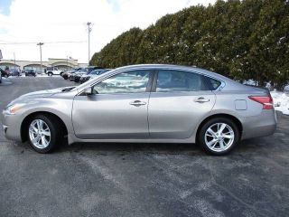 Used 2013 Nissan Altima SV in Traverse City, Michigan