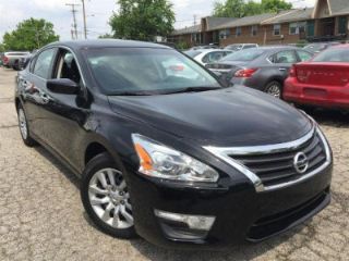 Used 2014 Nissan Altima S in Columbus, Ohio
