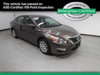 Used 2015 Nissan Altima S in Memphis, Tennessee