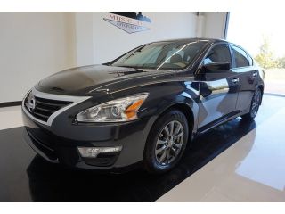 Used 2015 Nissan Altima S in Hendersonville, Tennessee