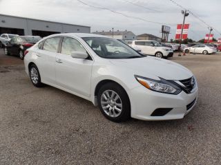 Used 2016 Nissan Altima S in Kenner, Louisiana