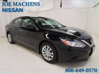 Used 2017 Nissan Altima S in Columbia, Missouri