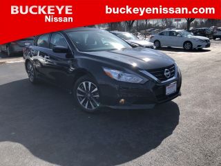 Used 2017 Nissan Altima SV in Hilliard, Ohio