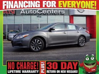 Used 2017 Nissan Altima SV in Wood River, Illinois