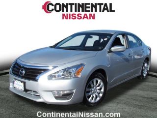 Used 2015 Nissan Altima S in Countryside, Illinois