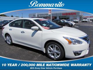 Used 2015 Nissan Altima SL in Hazelwood, Missouri