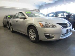 Used 2015 Nissan Altima S in Great Neck, New York