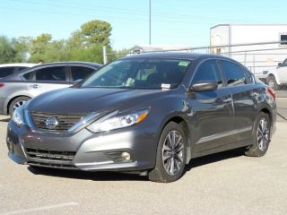 Used 2016 Nissan Altima SV in Phoenix, Arizona