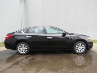 Used 2017 Nissan Altima S in Nashville, Tennessee
