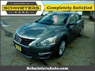 Used 2014 Nissan Altima SV in Montevideo, Minnesota