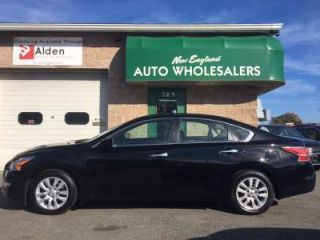 Used 2014 Nissan Altima S in Springfield, Massachusetts