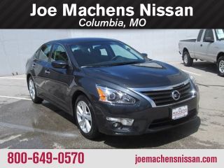 Used 2015 Nissan Altima SV in Columbia, Missouri