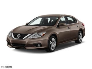 Used 2016 Nissan Altima SV in Allentown, Pennsylvania