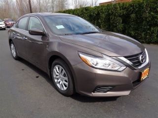 Used 2016 Nissan Altima S in Salem, Oregon