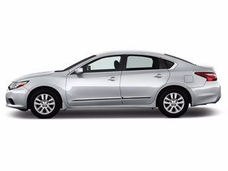 Used 2017 Nissan Altima S in Columbia, Missouri