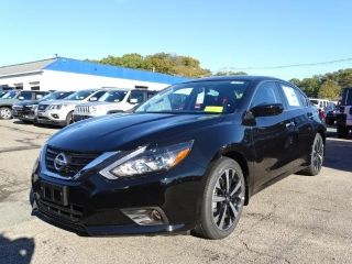 Used 2018 Nissan Altima SR in North Dartmouth, Massachusetts