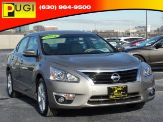 Used 2013 Nissan Altima SL in Downers Grove, Illinois