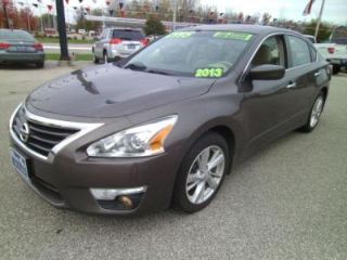 Used 2013 Nissan Altima in Menasha, Wisconsin
