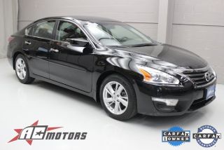 Used 2014 Nissan Altima SV in Bloomington, Minnesota