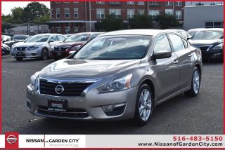 Used 2014 Nissan Altima SV in Hempstead, New York