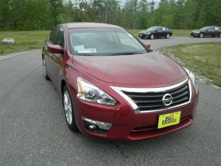 Used 2015 Nissan Altima SV in Saco, Maine