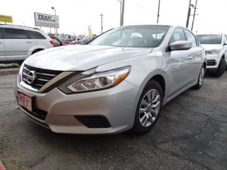 Used 2016 Nissan Altima S in Louisville, Kentucky