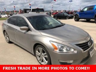 Used 2013 Nissan Altima S in Houston, Texas