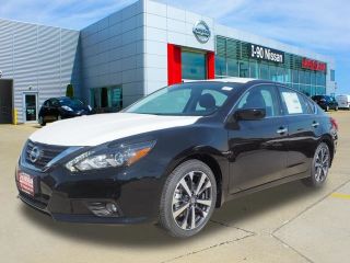 Used 2016 Nissan Altima SR in Sheffield Village, Ohio