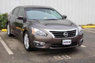 Used 2013 Nissan Altima SV in Springfield, Virginia
