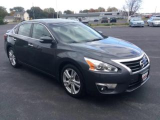 Used 2013 Nissan Altima in Appleton, Wisconsin