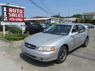 Used 1999 Nissan Altima GLE in Patchogue, New York