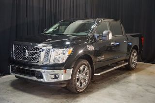 Used 2017 Nissan Titan SV in Wichita, Kansas