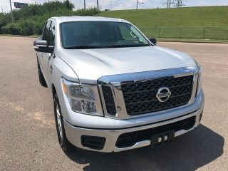Used 2017 Nissan Titan SV in Memphis, Tennessee