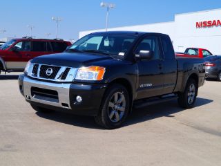Used 2015 Nissan Titan SV in Wichita, Kansas