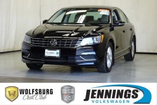Used 2016 Volkswagen Passat S in Glenview, Illinois