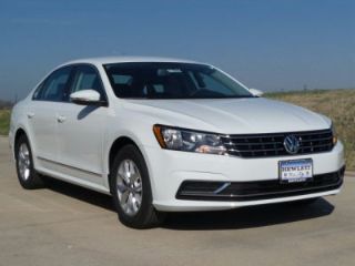 Used 2016 Volkswagen Passat S in Georgetown, Texas
