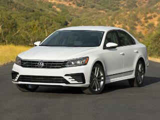 Used 2016 Volkswagen Passat S in Rochester Hills, Michigan