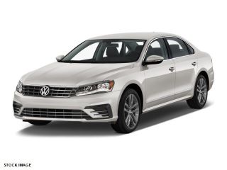 Used 2016 Volkswagen Passat in Miami, Florida