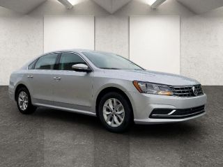 Used 2017 Volkswagen Passat S in Chattanooga, Tennessee