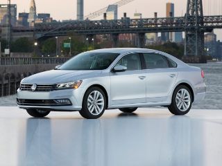 Used 2018 Volkswagen Passat SE in Orlando, Florida